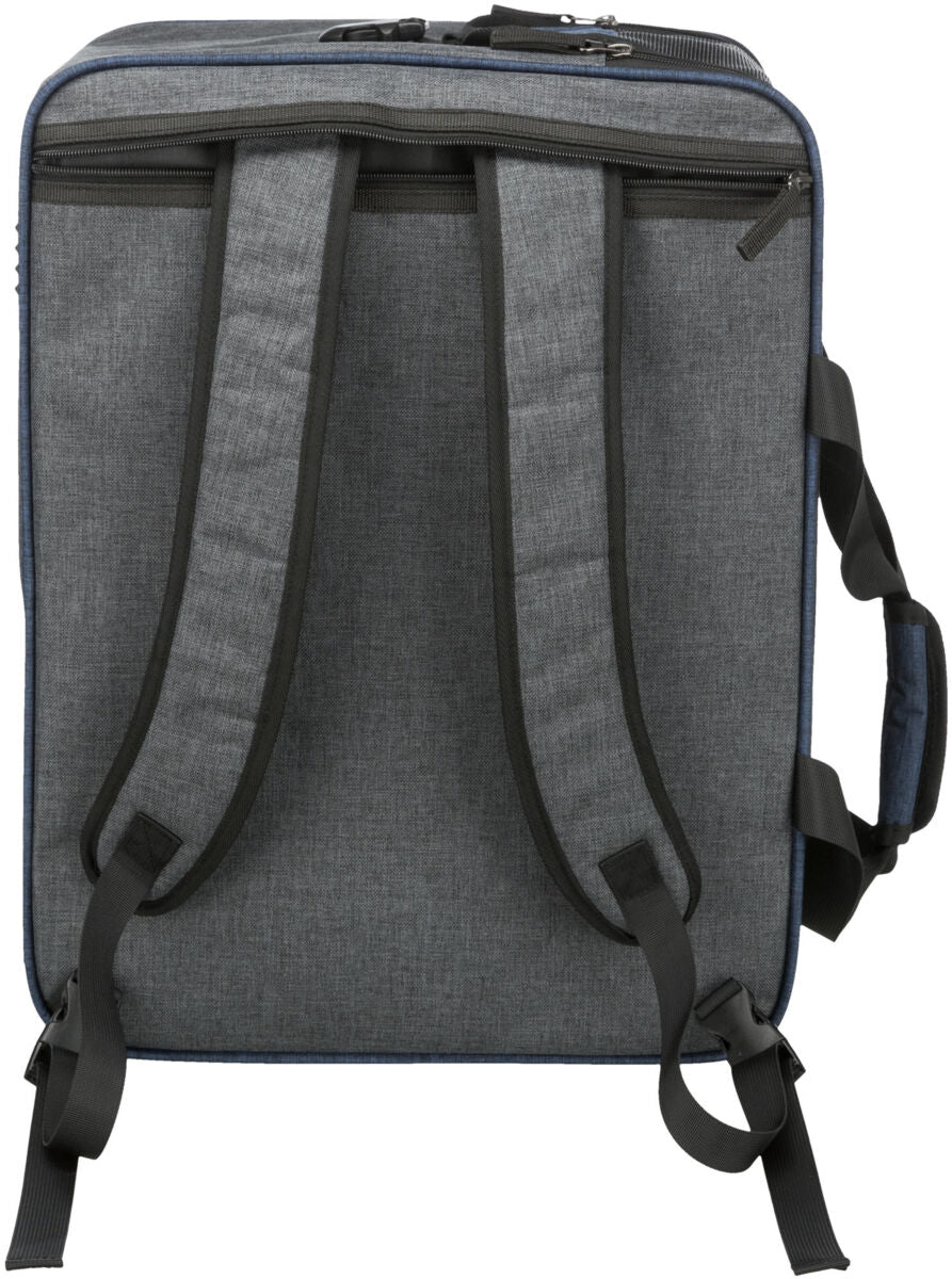 Grauer Rucksack mit schwarzen Riemen und Reißverschluss an der Oberseite, rechteckige Form.