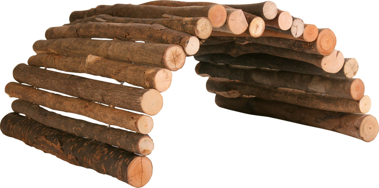 Holzbogen aus naturbelassenen Rundstäben, unregelmäßig angeordnet, bildet eine gebogene Struktur.