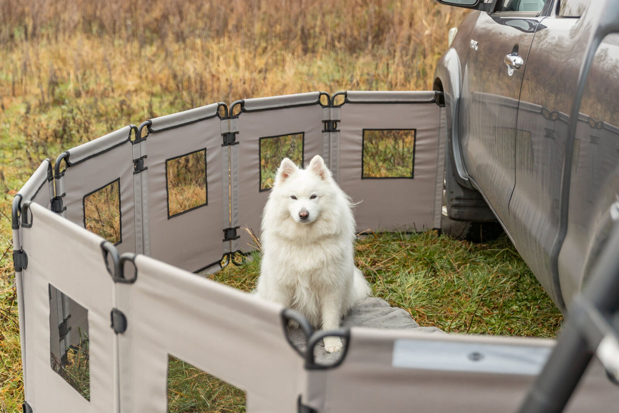 Campingzaun für Hunde mit Reißverschluss-Öffnung, flexibel erweiterbar