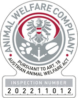 Rundes Siegel mit Adlerwappen, Schriftzug "ANIMAL WELFARE COMPLIANT", Text "PURSUANT TO ART. 18", Nummer 202211012.