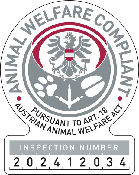 Siegel mit Adler, einem Pfotenabdruck und dem Text "Animal Welfare Compliant" und "Inspection Number 202412034".