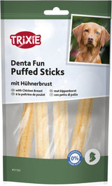 Verpackung von Trixie Denta Fun Puffed Sticks mit Hühnerbrust, Bild eines Hundes, grüne und weiße Farben.
