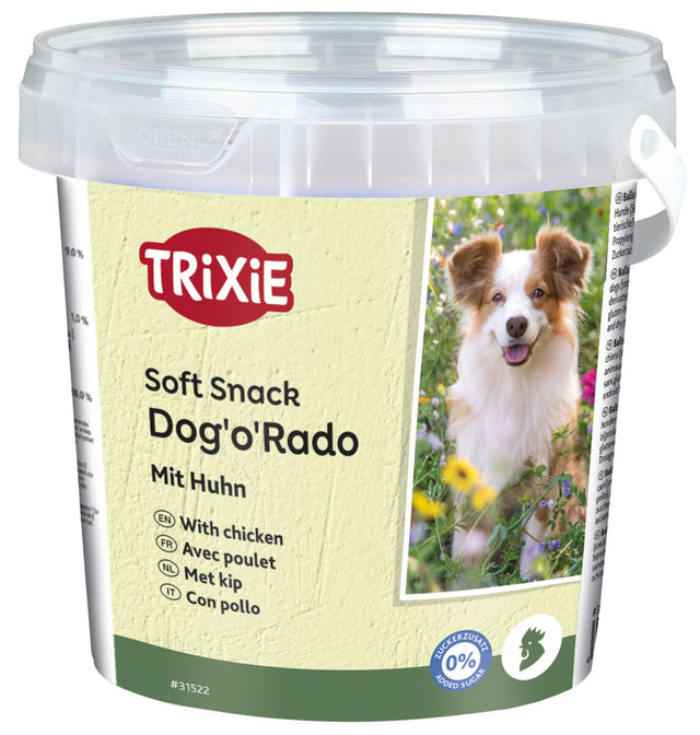 Behälter mit Trixie Soft Snacks Dog'o'Rado mit Huhn, Abbildung eines Hundes und Text in mehreren Sprachen.