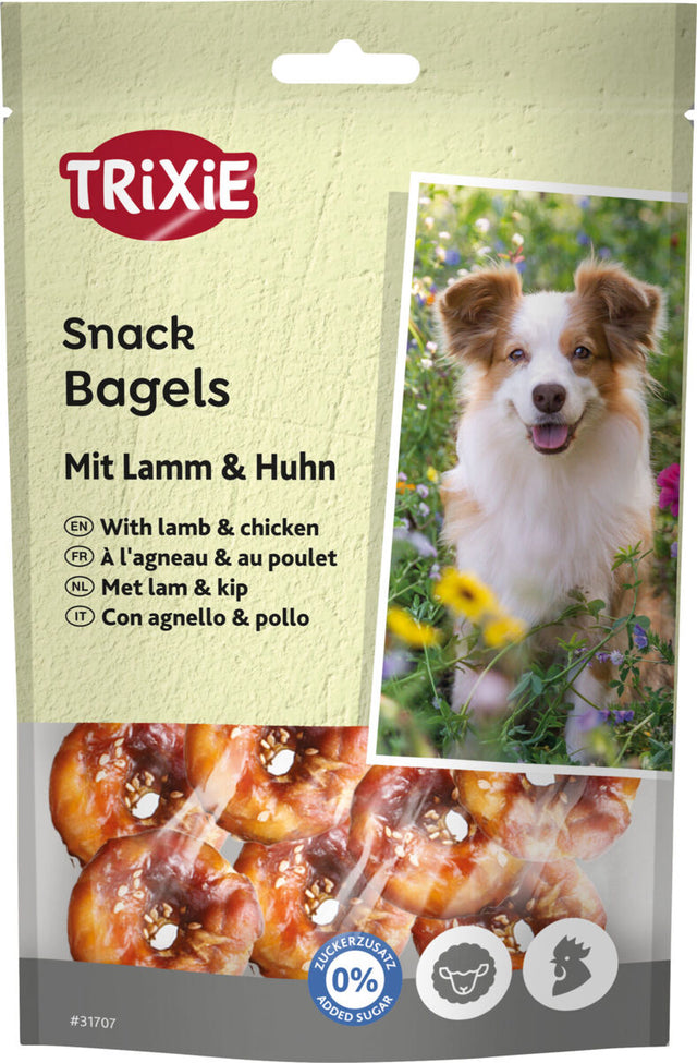 Verpackung von Trixie Snack Bagels mit Lamm und Huhn, Bild eines Hundes und Bagels, Text in mehreren Sprachen.