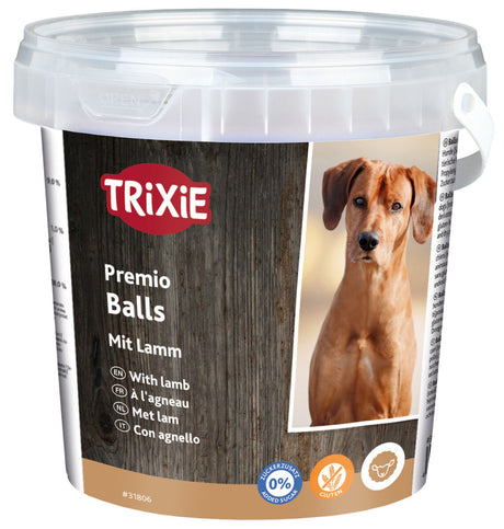 Ein runder Behälter von Trixie mit transparentem Deckel und Etikett zeigt einen Hund und den Text "Premio Balls mit Lamm".