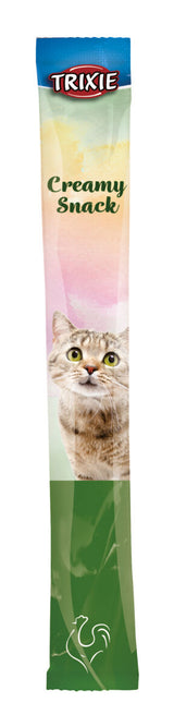 Verpackung eines Katzen-Snacks mit der Aufschrift „Creamy Snack“, einem Katzenbild und einem Markenlogo oben.