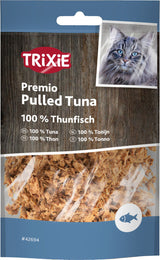 Tüte mit der Aufschrift "TRIXIE Premio Pulled Tuna 100 % Thunfisch" und einem Bild einer Katze, darin Thunfischstücke.
