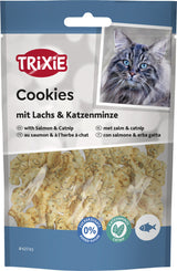 Verpackung mit Katzengesicht und Keksen in Fischform, beschriftet mit "TRIXIE Cookies mit Lachs &amp; Katzenminze".