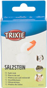 Verpackung eines Salzsteins für Kleintiere mit Illustrationen von Nagern, blau-weißer Hintergrund, Marke Trixie.