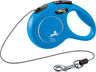Blaue Hundeleine mit schwarzem Kastenaufdruck und silbernem Haken, flexi classic XS-Modell erkennbar.