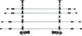 Metallisches Gitter mit vier horizontalen Streben und seitlichen schwarzen Befestigungen, ausziehbar und verstellbar.