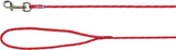Rote, geflochtene Hundeleine mit silbernem Karabinerhaken und Schlaufe, Text "TRIXIE" sichtbar.