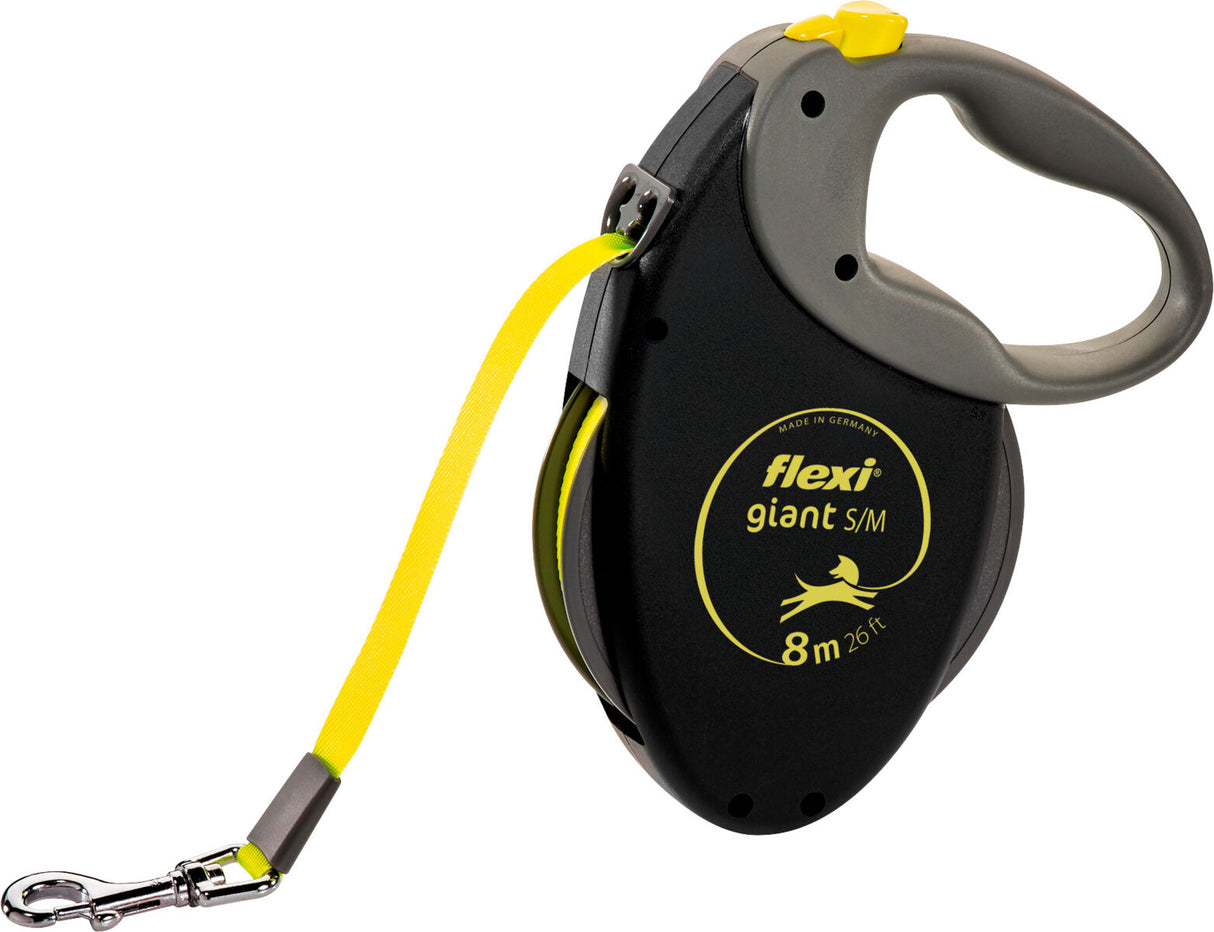 Schwarze Hundeleine mit grauem Griff und gelbem Band, Text "flexi giant S/M 8m 26 ft" auf Vorderseite.
