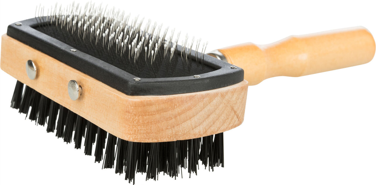 Holzbürste mit Metall- und Nylonborsten, rechteckige Form, Griff aus hellem Holz, schwarze Borstenbasis.