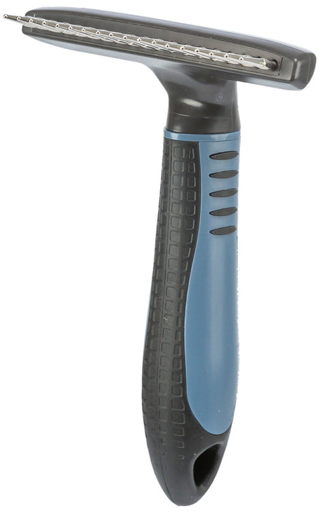 Kamm mit schwarzem und blauem Griff, silbernen Zinken und ergonomischem Design.