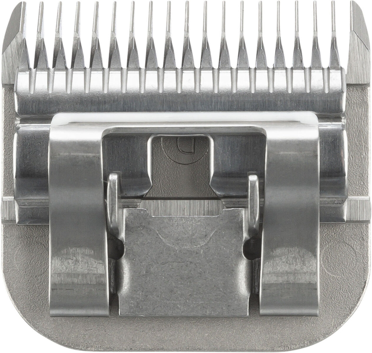 Metallene Haarschneideklinge mit feinen Zähnen und silberner Oberfläche, rechteckige Form.