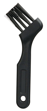 Eine schwarze Reinigungsbürste mit kurzem Stiel und dicken, stabilen Borsten, geeignet für schwer zugängliche Stellen.