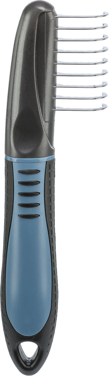 Grooming-Kamm mit ergonomischem Griff, schwarzer und blauer Farbgebung, besitzt gebogene Metallzinken.