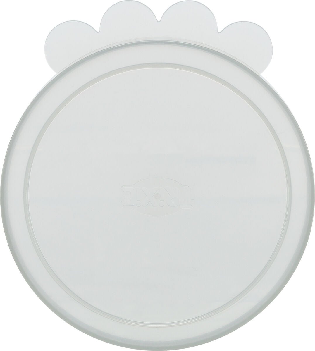 Transparenter, runder Kunststoffdeckel mit fünf blattförmigen Ausbrüchen und eingeprägtem Text in der Mitte.