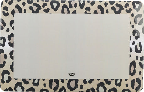 Rechteckige Matte mit Leopardenmuster-Rand und grauer Fläche in der Mitte, Logo mit Aufschrift "TRIXIE".