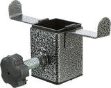 Metallisches Befestigungselement mit schraubbarer Klemme, quadratischer Form und heller, gesprenkelter Oberfläche.