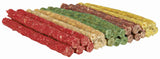 Mehrere bunte, längliche Stangen in verschiedenen Farben, darunter Rot, Grün, Gelb und Beige.