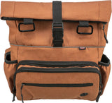 Rucksack in Braun mit mehreren schwarzen Gurten und Reißverschlüssen, markantes eckiges Design.