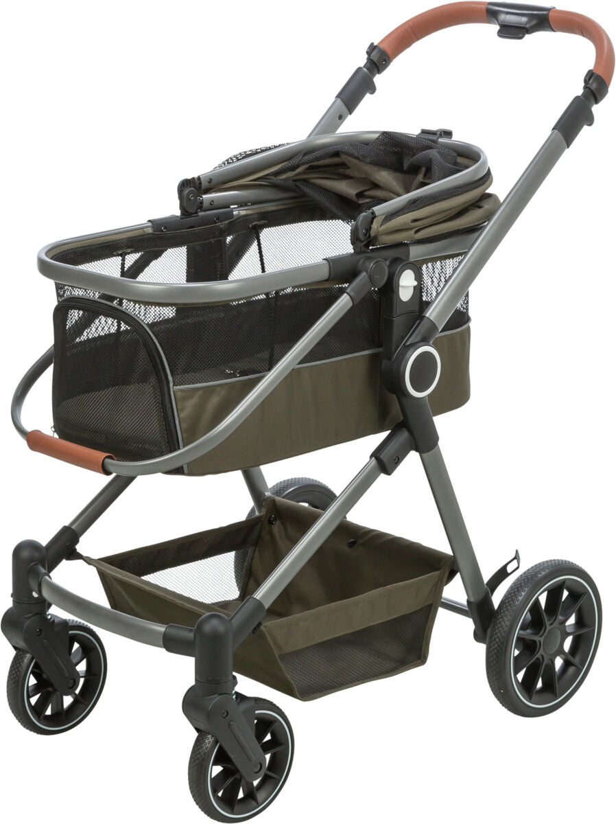 Kinderwagen in Grün mit schwarzem Netz, brauner Griff, silbernem Rahmen und schwarzen Rädern.