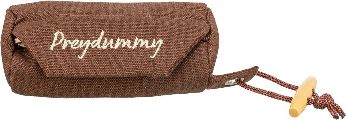 Brauner Leinenbeutel mit aufgesticktem Text "Preydummy" und einem befestigten Kordelzug mit Holzgriff.