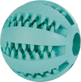 Runder, hellblauer Ball mit Noppenstrukturen und Schlitzen an der Oberfläche.