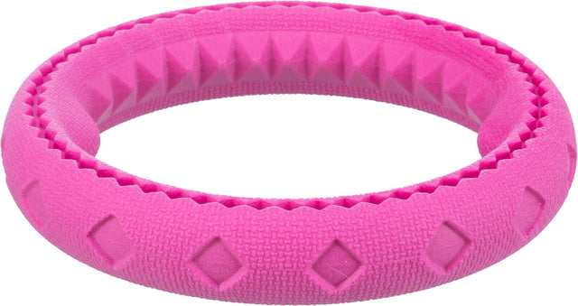 Rosa, runder Ring mit Textur und erhabenen Rautenmustern auf der Oberfläche.