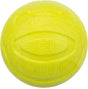 Gelber, strukturiert erscheinender Ball mit eingeprägten Mustern auf der Oberfläche.