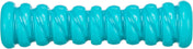 Zylinderförmiges, blaues, spiralig geriffeltes Objekt aus glänzendem Material.