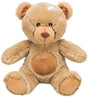 Plüsch-Teddybär in brauner Farbe mit einem aufgenähten weißen Kreuz auf der Stirn und hellbraunem Bauch.