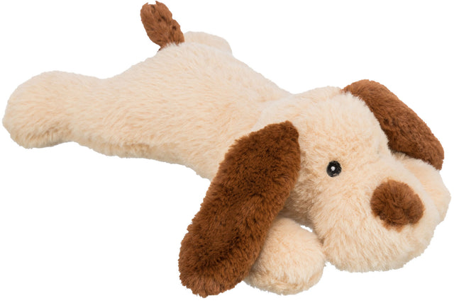 Beiges Stoffspielzeug in Hundeform mit braunen Ohren und Schwanz, liegend dargestellt.