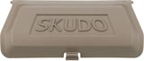 Beiger Kunststoffdeckel mit erhabenem Schriftzug "SKUDO".