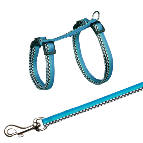 Blaues Geschirr und passende Leine mit schwarzem und weißem Muster, Metallclip an der Leine.