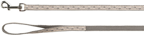 Leine mit Metallkarabiner, beiges und graues Design mit kleinen Hundemotiven, sowie einer Schlaufe am Ende.