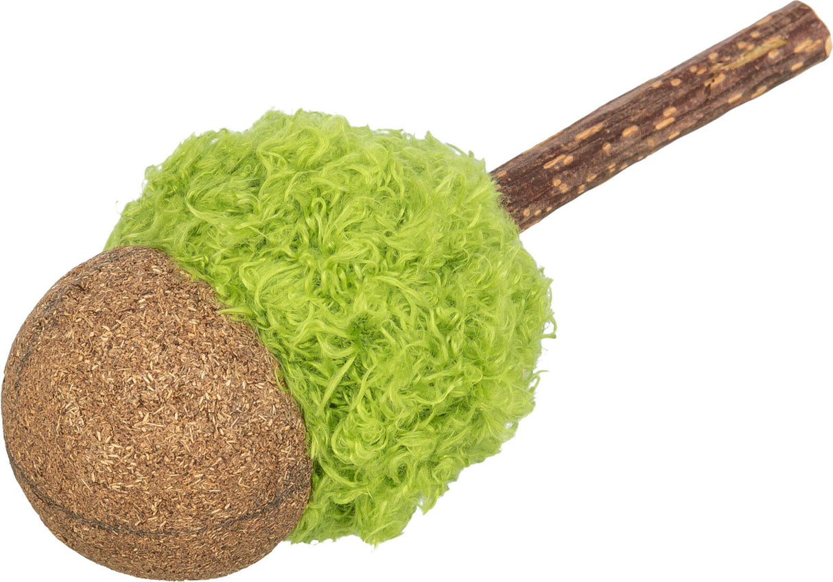 Ein Spielzeug mit einem grünen, flauschigen Ball und einem Holzstiel, kombiniert mit einer braunen Textur an einer Seite.