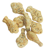 Mehrere beige Hundekekse in Form von Knochen mit geprägtem Text "DOG".