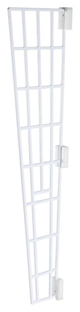 Weißes, schräg verlaufendes Gitterpanel aus Metall mit mehreren Quadraten und rechteckigen Halterungen.