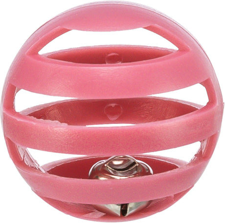 Ein rosafarbener, offener Plastikball mit integrierter Glocke im Inneren, geeignet als Katzenspielzeug.