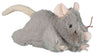 Graues Plüschtier in Form einer Maus mit rosa Ohren, schwarzen Augen und Schnurrhaaren aus Fäden.