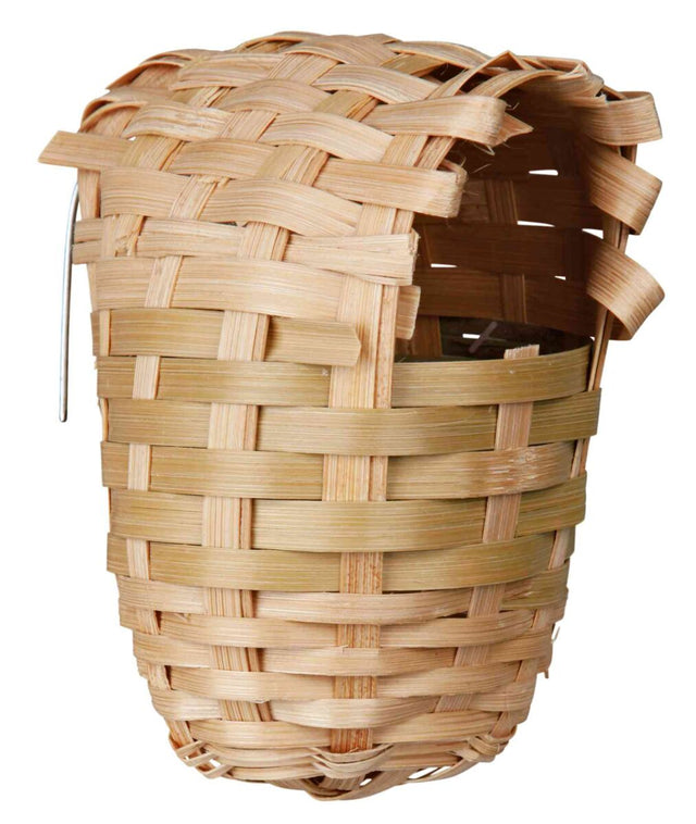 Geflochtener Korb aus hellem Holzmaterial, rund und oben leicht geöffnet mit Metallhaken an der Seite.