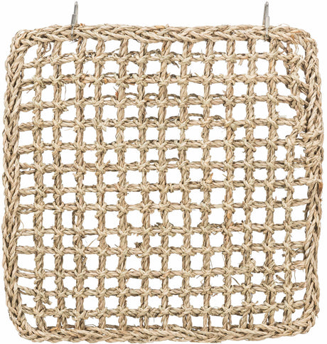 Rechteckiges geflochtenes Netz aus beigem Naturmaterial mit eckigem Muster und Metallhaken an der Oberkante.