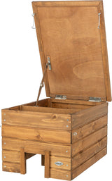 Holzfarbene Box mit geöffnetem Deckel, Metallbeschlägen und kleinen Füßen, mit "Trixie"-Label sichtbar.