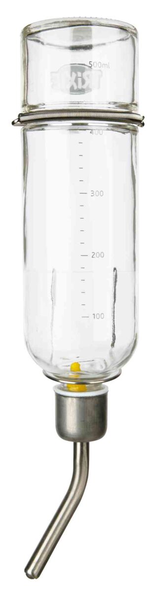 Transparenter Glasbehälter mit Messskala und Metalltrinkrohr, gelbes Ventil innen, Volumenangabe 500 ml.