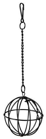 Schwarzer, kugelförmiger Metallkorb mit Kette und Haken zum Aufhängen.