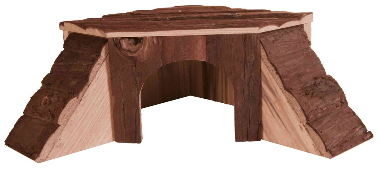 Dreieckige Holzstruktur mit gewölbtem Eingang und Rindenoberfläche in brauner Farbe.
