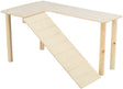 Holzkonstruktion mit geneigter Rampe und rechteckiger Plattform, beige Farbe, von vier Beinen gestützt.